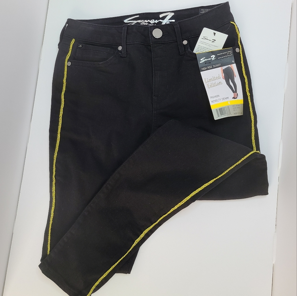 Seven7 Jeans